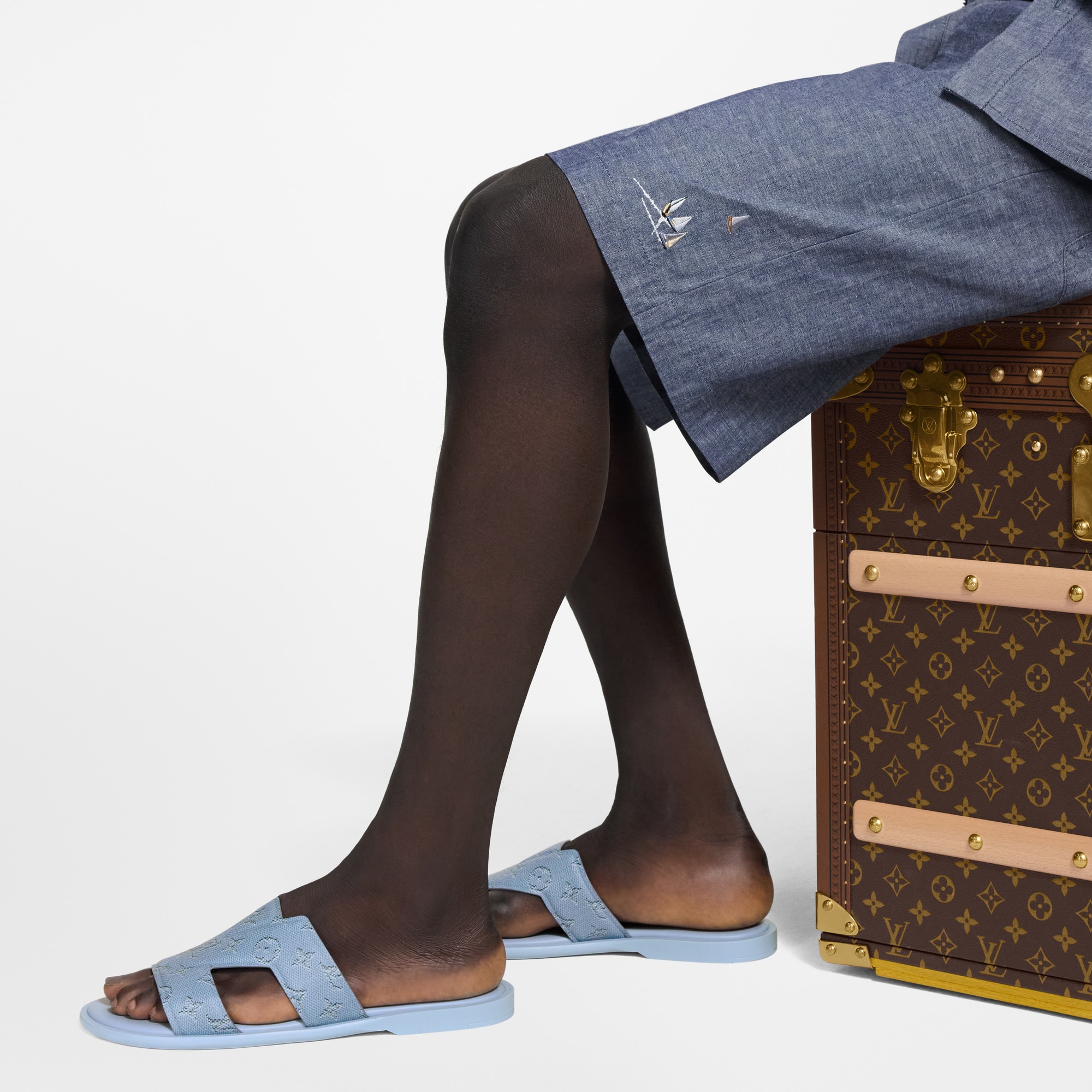 【LVロゴ】Louis Vuitton オアシス・ミュール LV Oasis Mule - Men - Shoes | LOUIS VUITTON ®